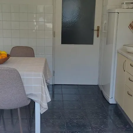 Apartment Amazing Seaview With A Balcony Near The - Kneza Trpimira I *